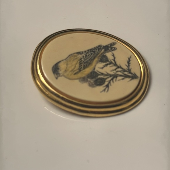 Vintage Barlow bird on tree 1 1/2” x 1” pin in gold tone setting - Picture 4 of 5